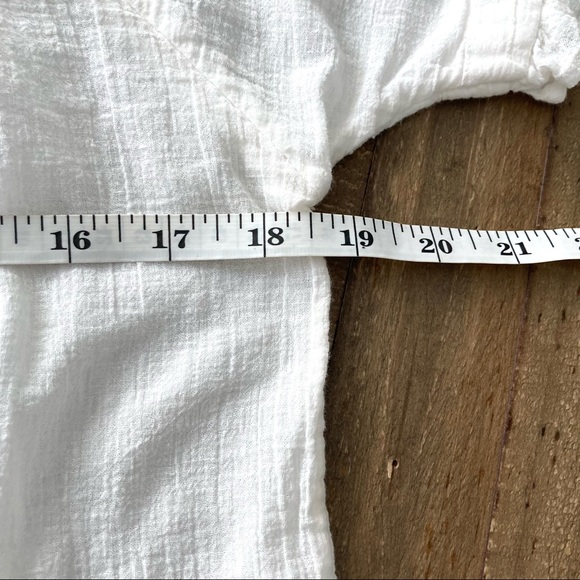 White Vintage Peasant Blouse Size 2 Hand Embroidered Cottage Couture - Picture 12 of 14